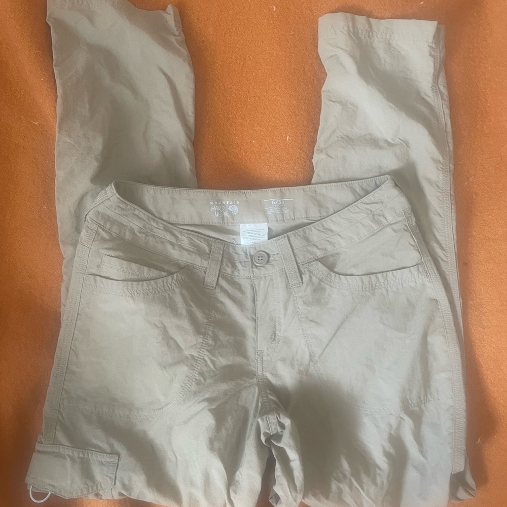 Mountain Hardwear Women's 6/38 Tan Hiking Pants Lightweight Quick Dry EXCELLENT